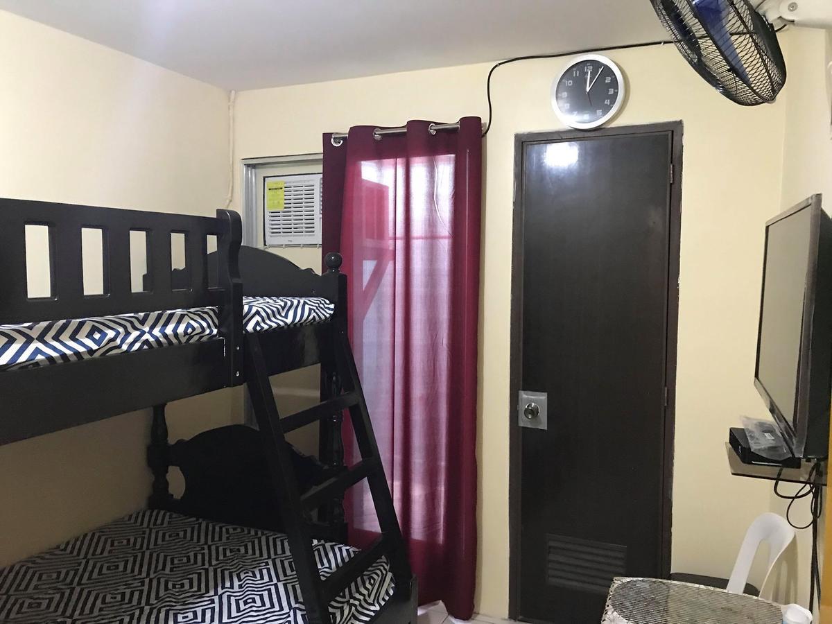 Rv3 Transient House Hotel Angeles Exterior foto